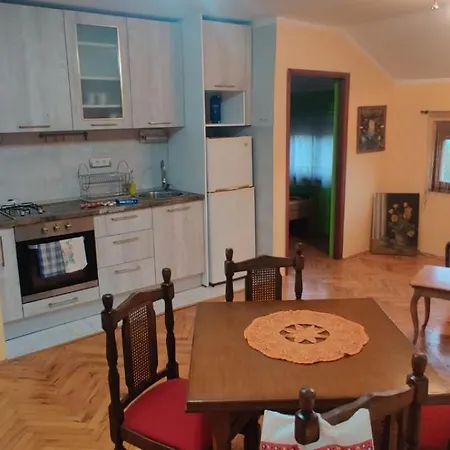 Cardak Apartment *